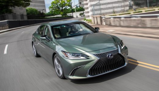 新型レクサスES 300h